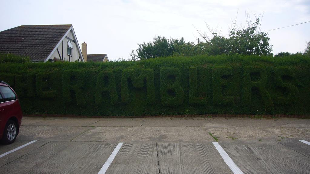 The Ramblers Hotel Trusthorpe Bagian luar foto