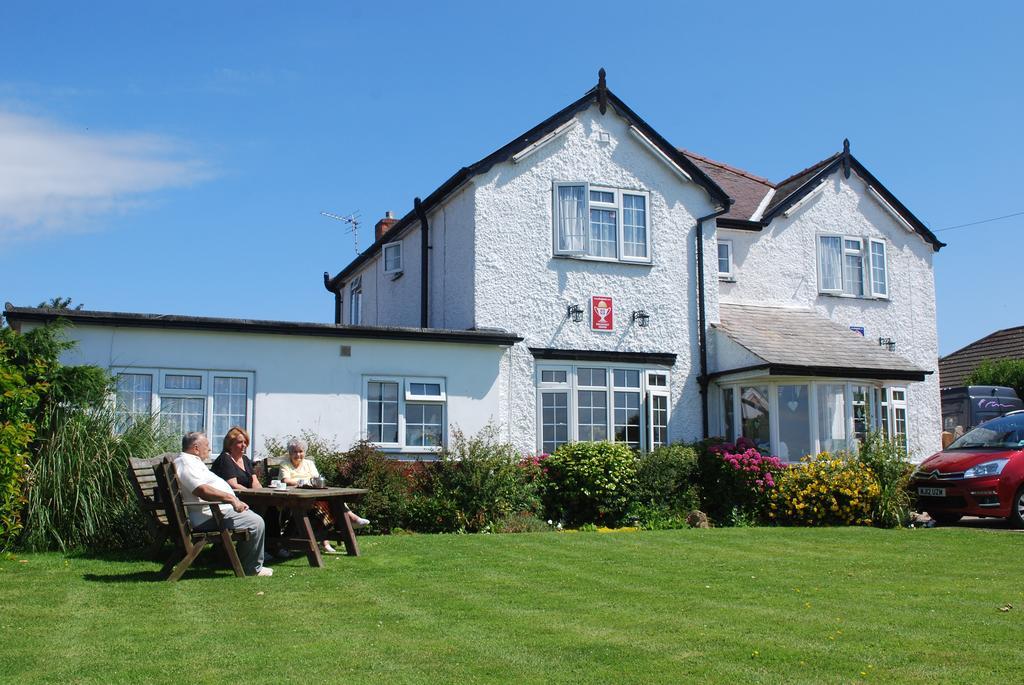 The Ramblers Hotel Trusthorpe Bagian luar foto